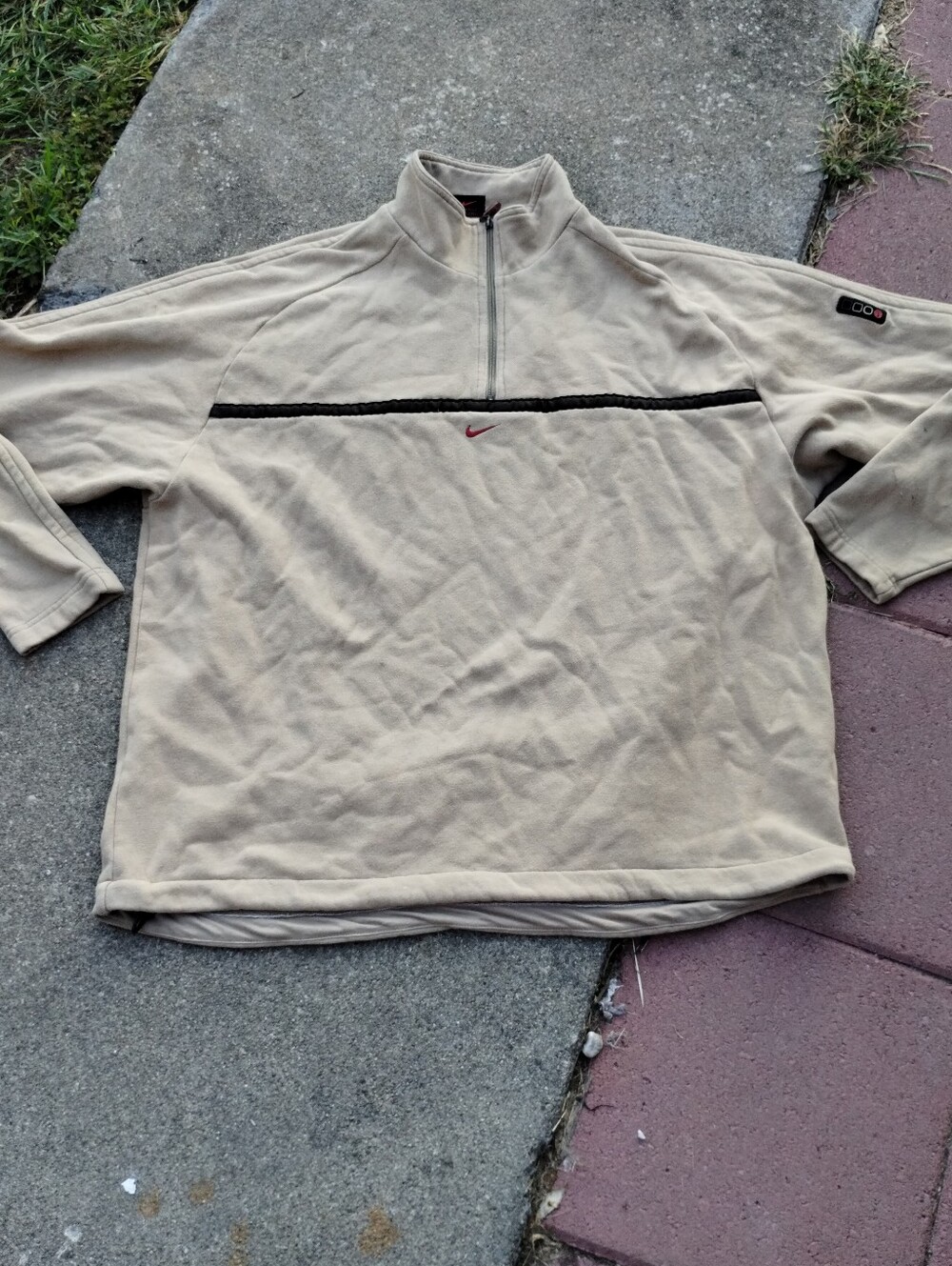 Nike Mens tan and red 1/3" zip center swoosh thick pullover size XL VGE 90s